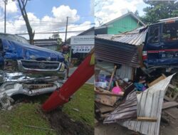 Mobil Dobel Kabin Tabrak Mini Bus, Warung Penjual Minuman Ikut Hancur